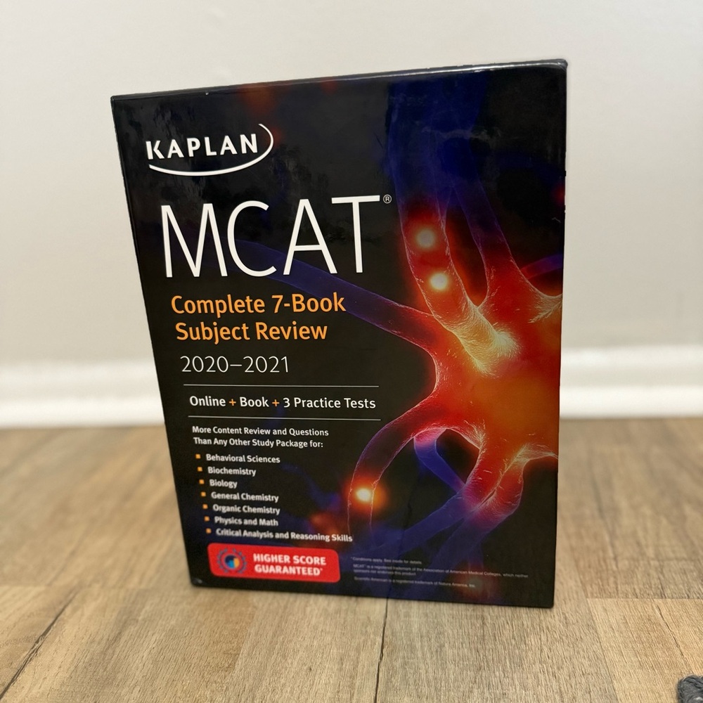 Kaplan MCAT Study Guide with 7 books